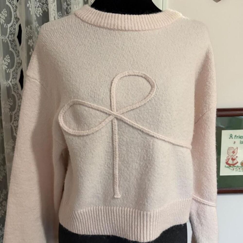 coquette Pink sweater with bow detail size s